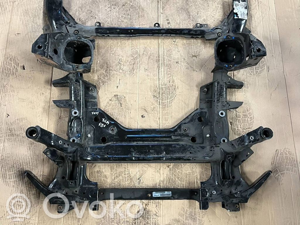 BMW M2 F87 Rama pomocnicza przednia 