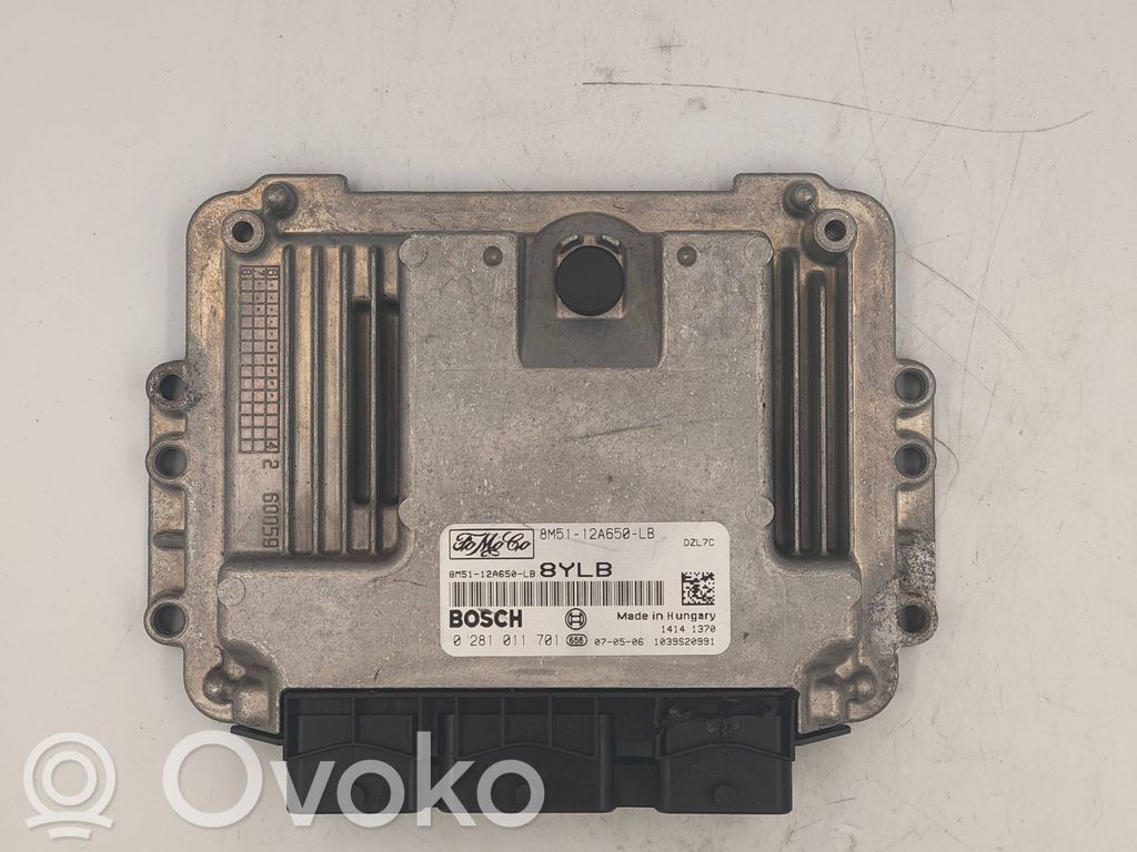 Unidad de control/módulo del motor   0281011701,8M5112A650LB