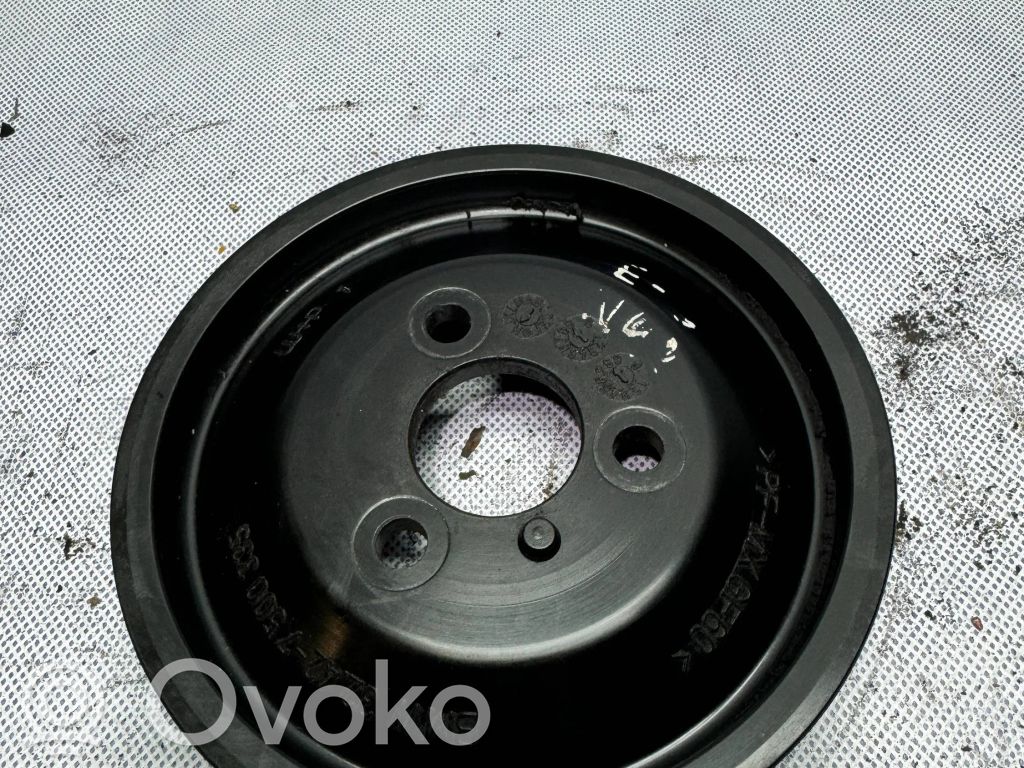 BMW 3 E46 Ohjaustehostimen pumpun hihnapyörä 