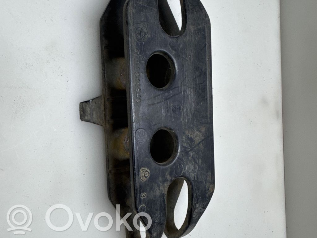 BMW 5 E34 Front bumper mounting bracket 