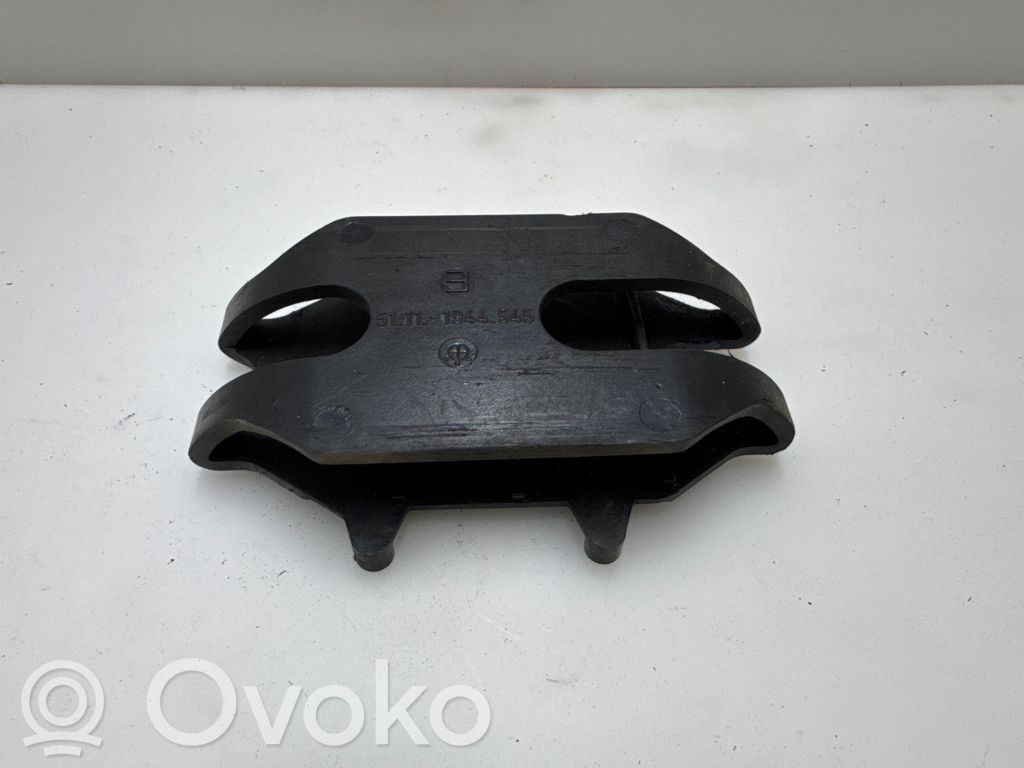 BMW 5 E34 Rear bumper mounting bracket 
