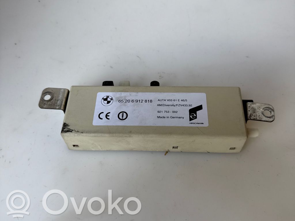 BMW 3 E46 Antenos stiprintuvas 