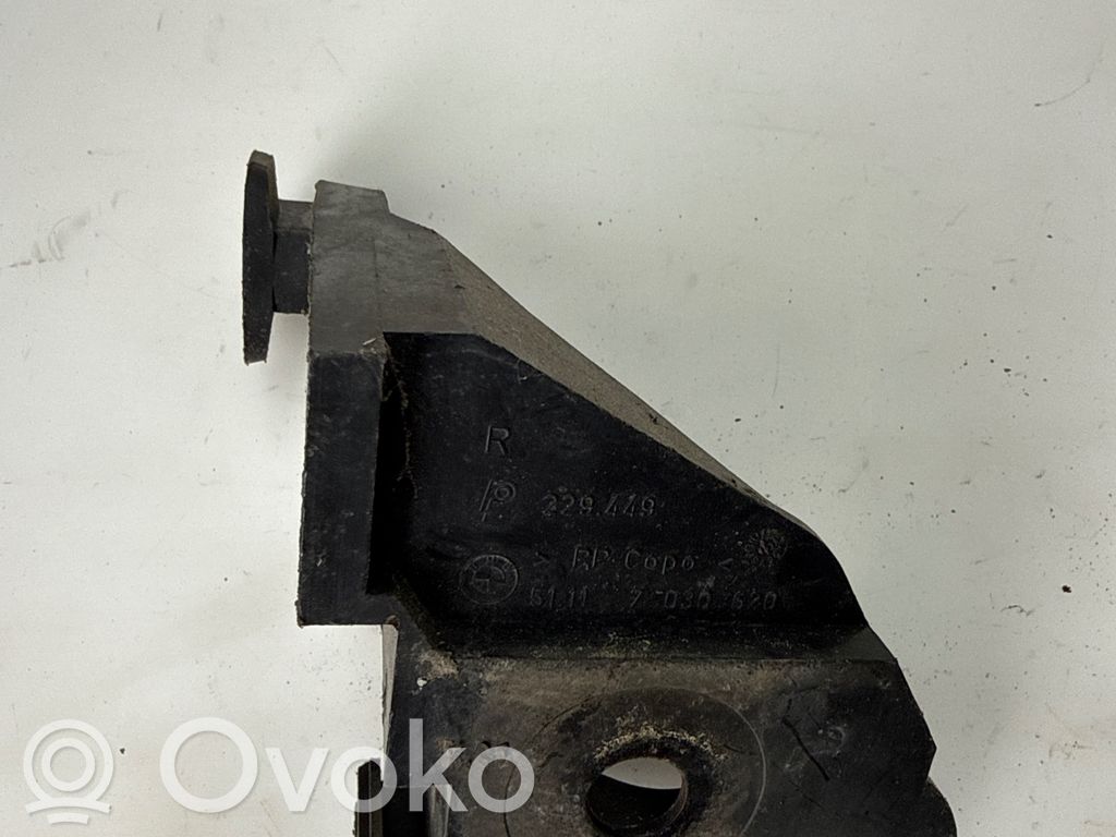 BMW 3 E46 Front bumper mounting bracket 