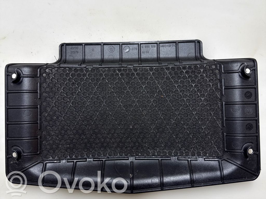 BMW X3 E83 Subwoofera reste/apdare 