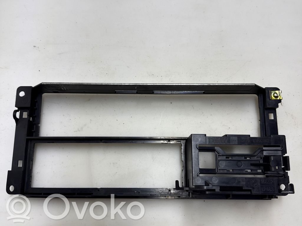 BMW 5 E34 Climate control unit 