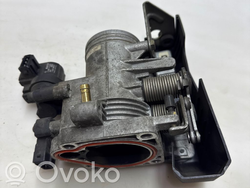 BMW 3 E36 Droselinė sklendė 