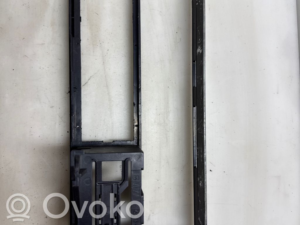 Climate control unit   1384141