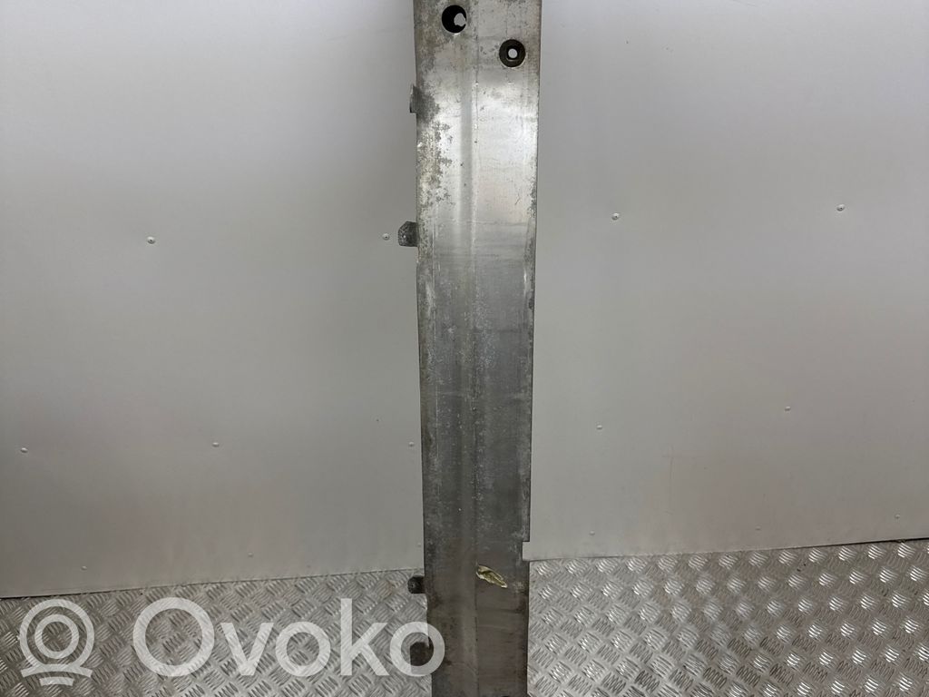 BMW 7 E65 E66 Aizmugurē bampera balka 