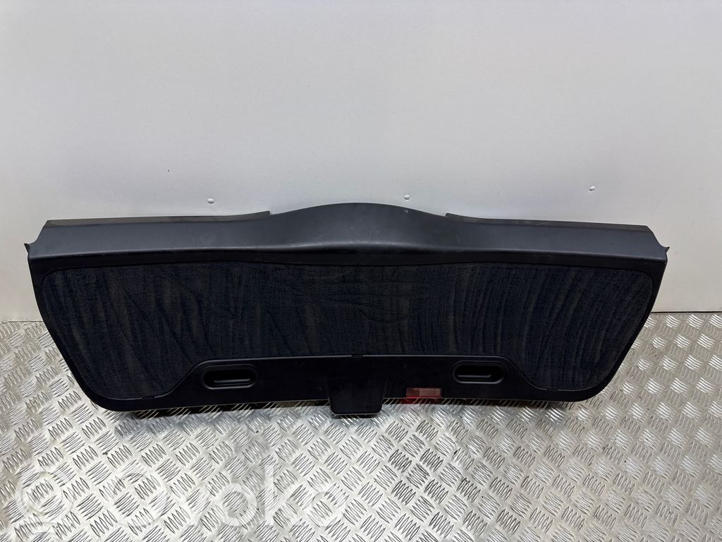 BMW 3 E46 Tailgate trim 