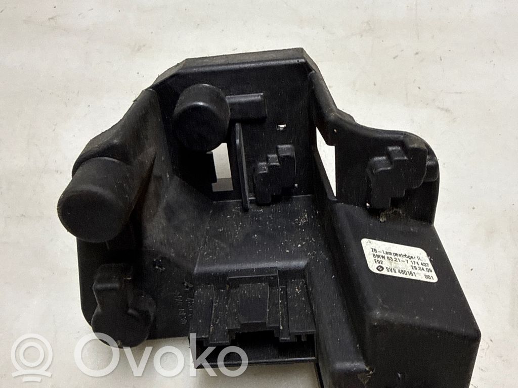 Fog light bulb   7174407