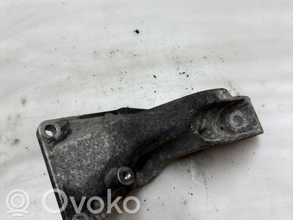 Engine mounting bracket   6753167,753167