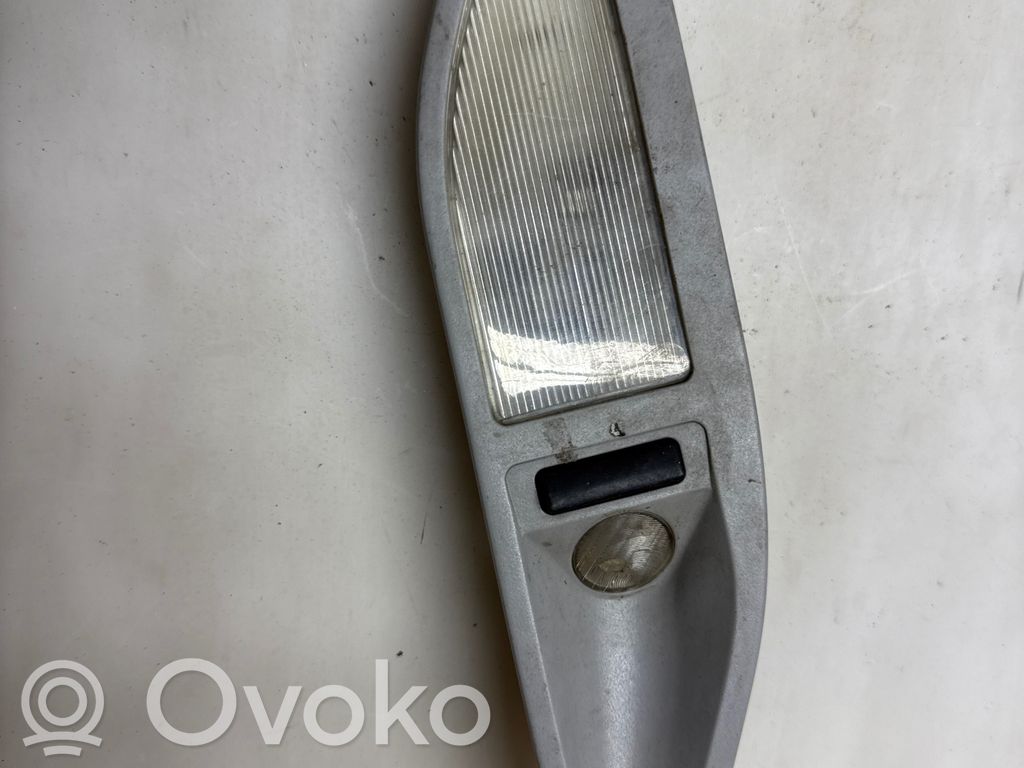 BMW 5 E39 Takaistuimen valo 