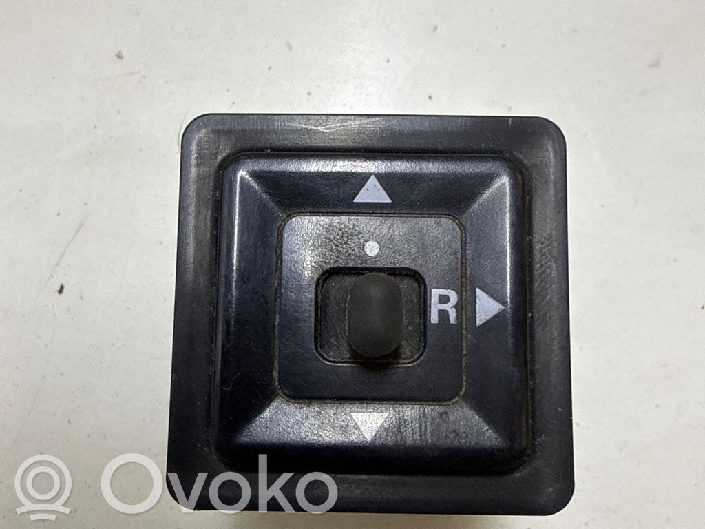 Mitsubishi Pajero Interruptor del espejo lateral 