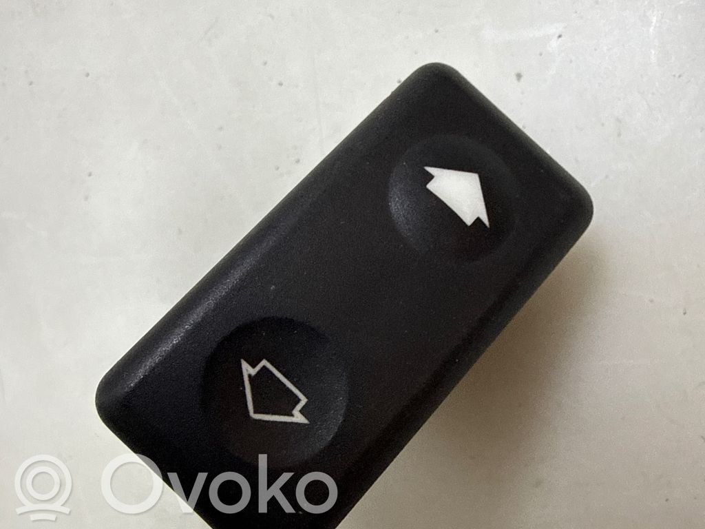 BMW 5 E34 Electric window control switch 