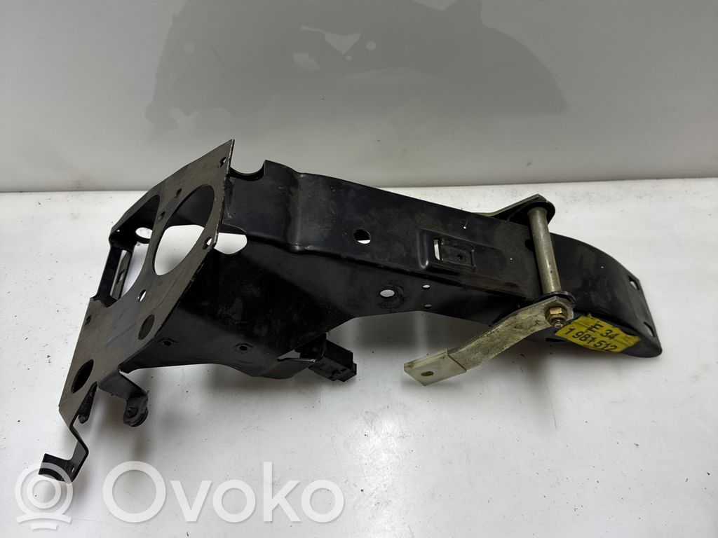 BMW 5 E34 Halterung Kupplungspedal 