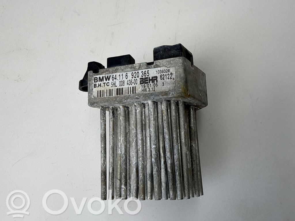 BMW 3 E46 Lämpöpuhaltimen moottorin vastus 