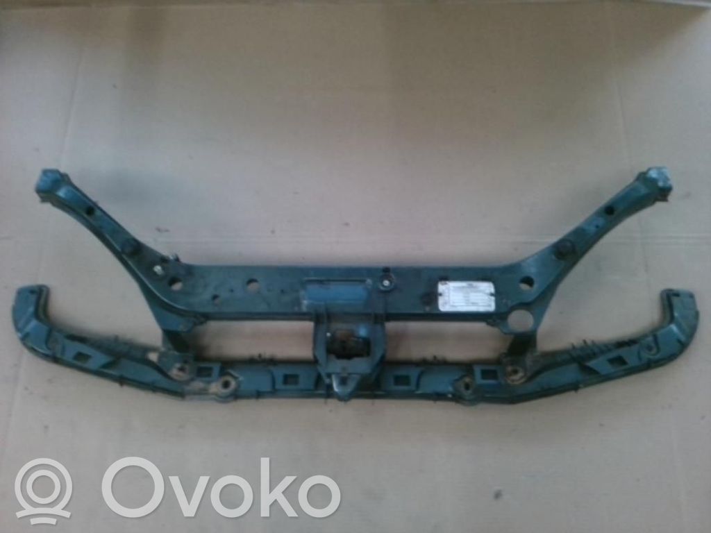 Ford Focus Radiatoru paneļa augšējā daļa (televizors) 