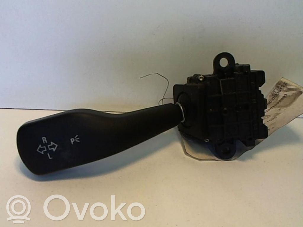 Suuntavilkun vipu   61318363662,BMWSERCOM36197