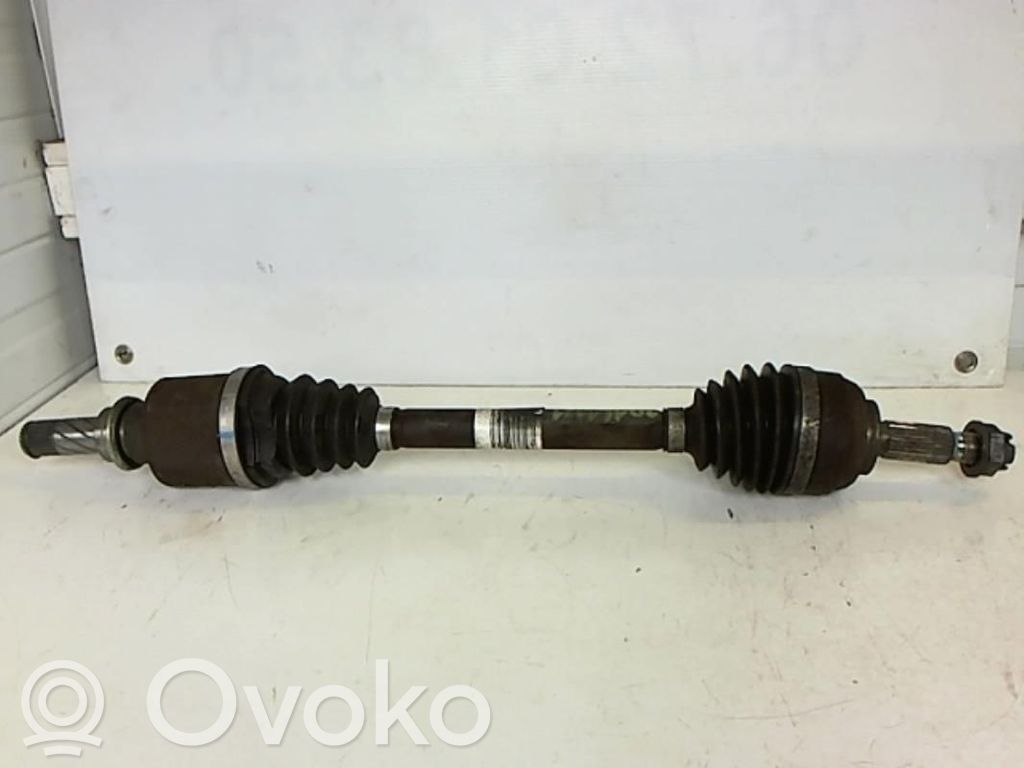 Renault Clio III Front driveshaft 