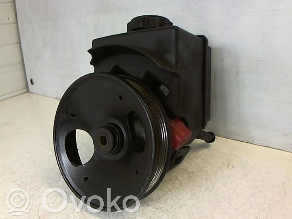 Volvo 850 Ohjaustehostimen pumppu 