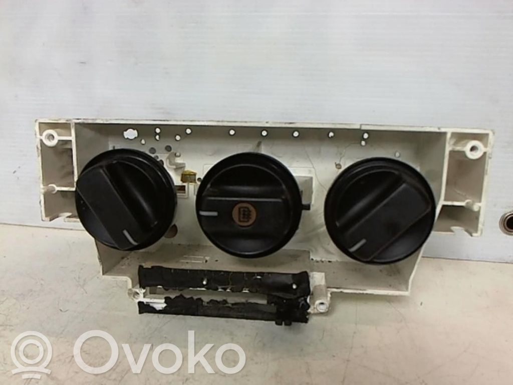 Opel Agila A Climate control unit 