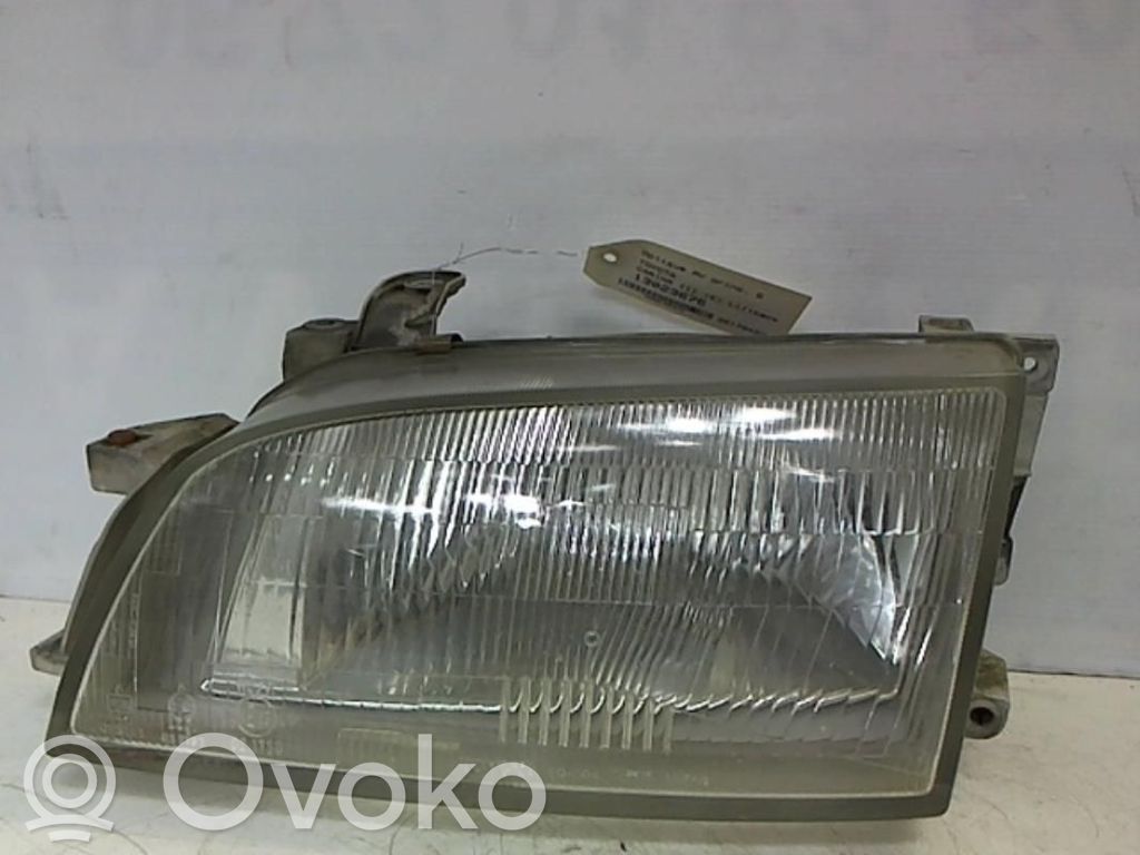 Toyota Carina T190 Far 