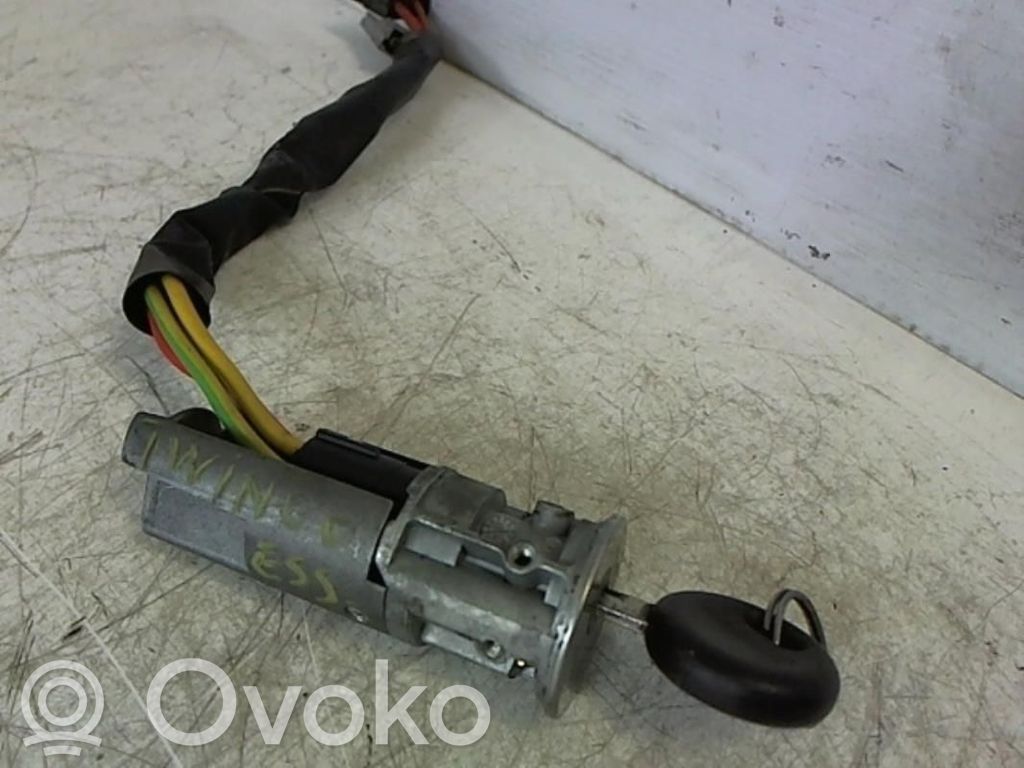 Renault Twingo I Ignition lock 