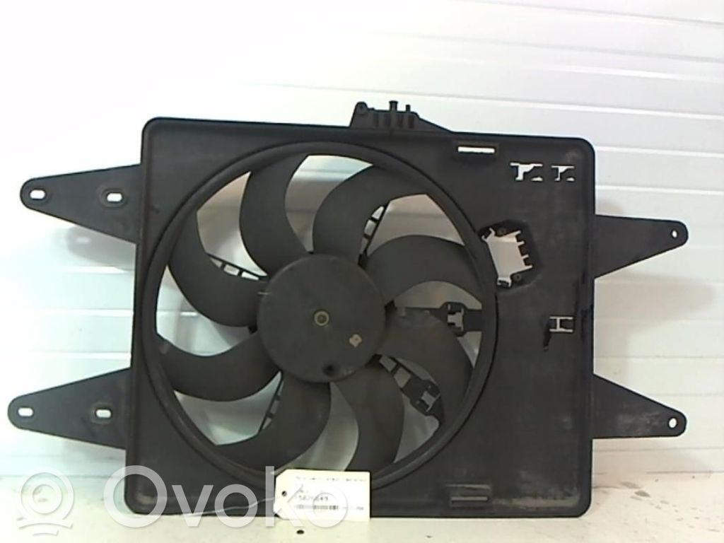 Fiat Doblo Elektrisks radiatoru ventilators 