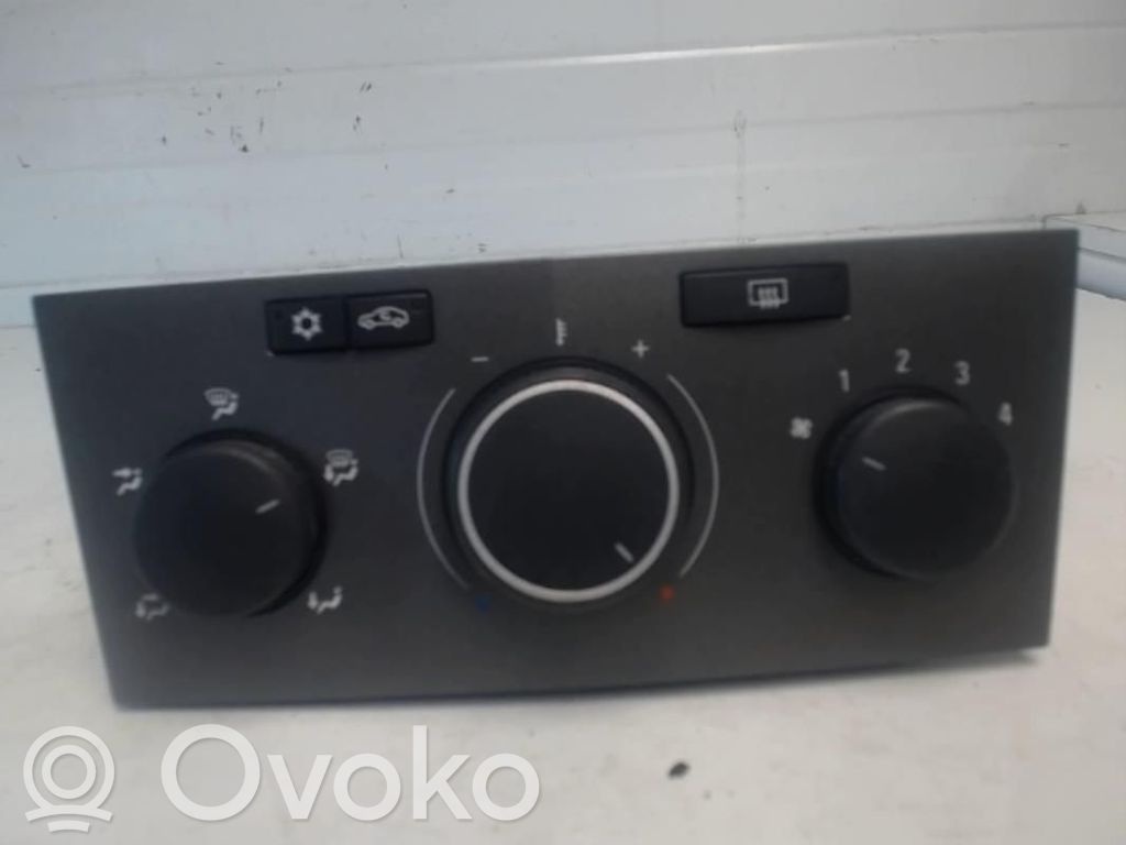 Opel Astra H Climate control unit 