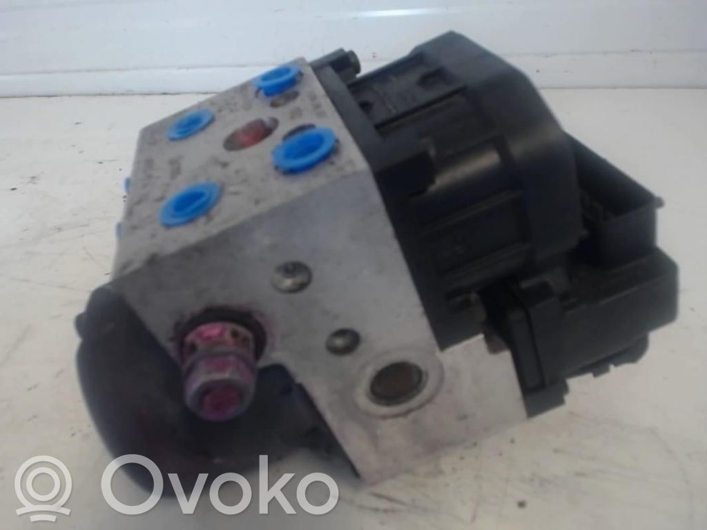 Volkswagen PASSAT B5 Bomba de ABS 