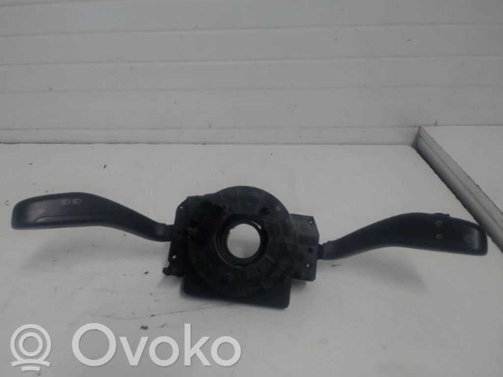 Volkswagen Polo Wiper turn signal indicator stalk/switch 