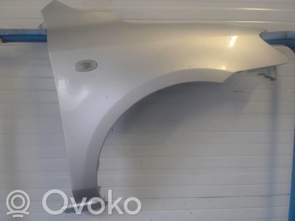 Mazda 2 Sparnas 