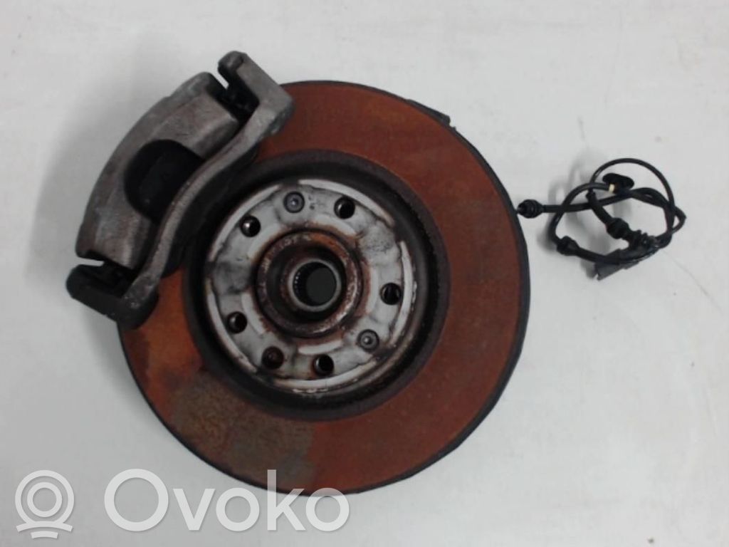 Peugeot 308 Front wheel hub spindle knuckle 
