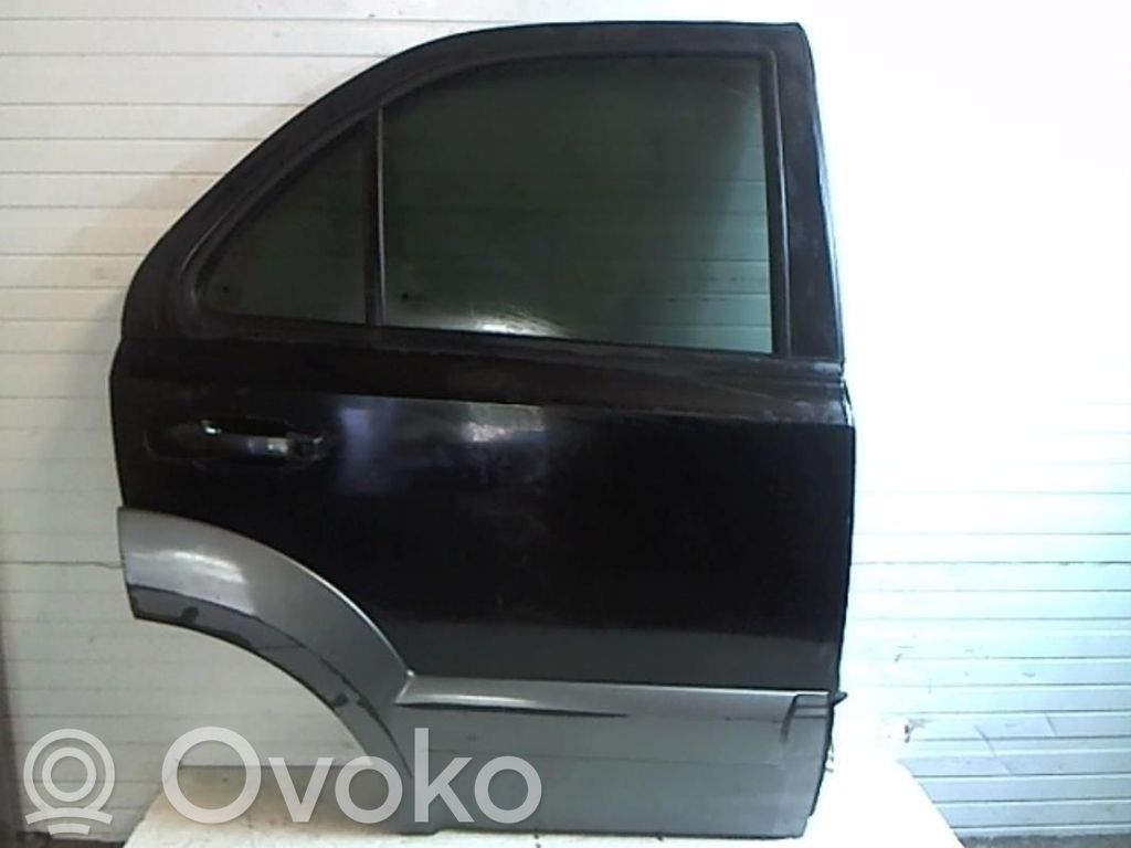 KIA Sorento Galinės durys 