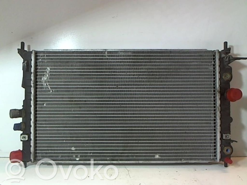 Opel Vectra B Coolant radiator 