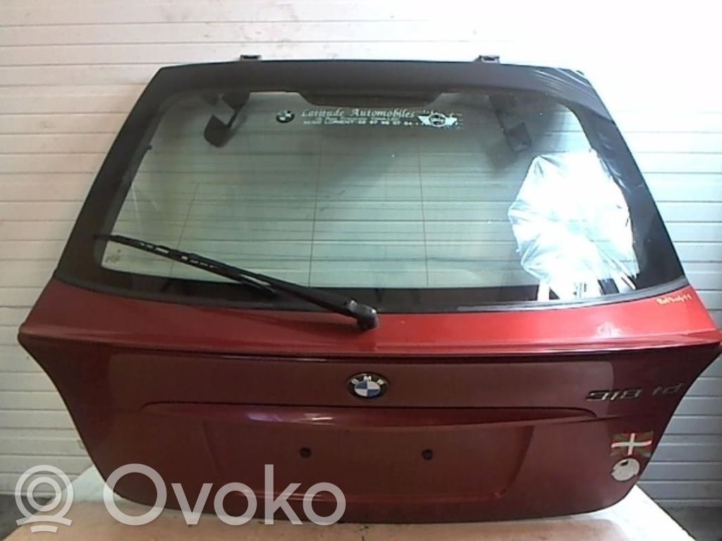 BMW 3 E46 Aizmugurējais pārsegs (bagāžnieks) 