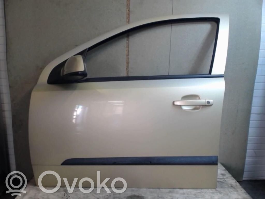 Opel Astra H Drzwi przednie 