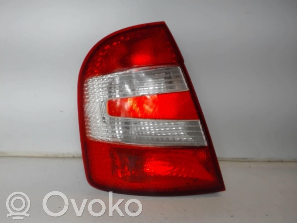 Skoda Fabia Mk1 (6Y) Lampă spate în caroserie 