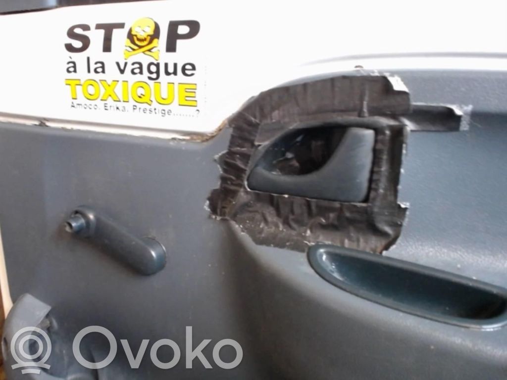 Renault Kangoo I Дверь 