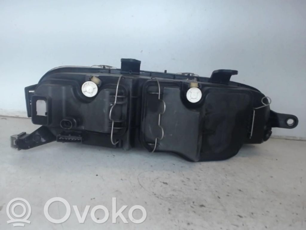 Fiat Punto (188) Lampa przednia 
