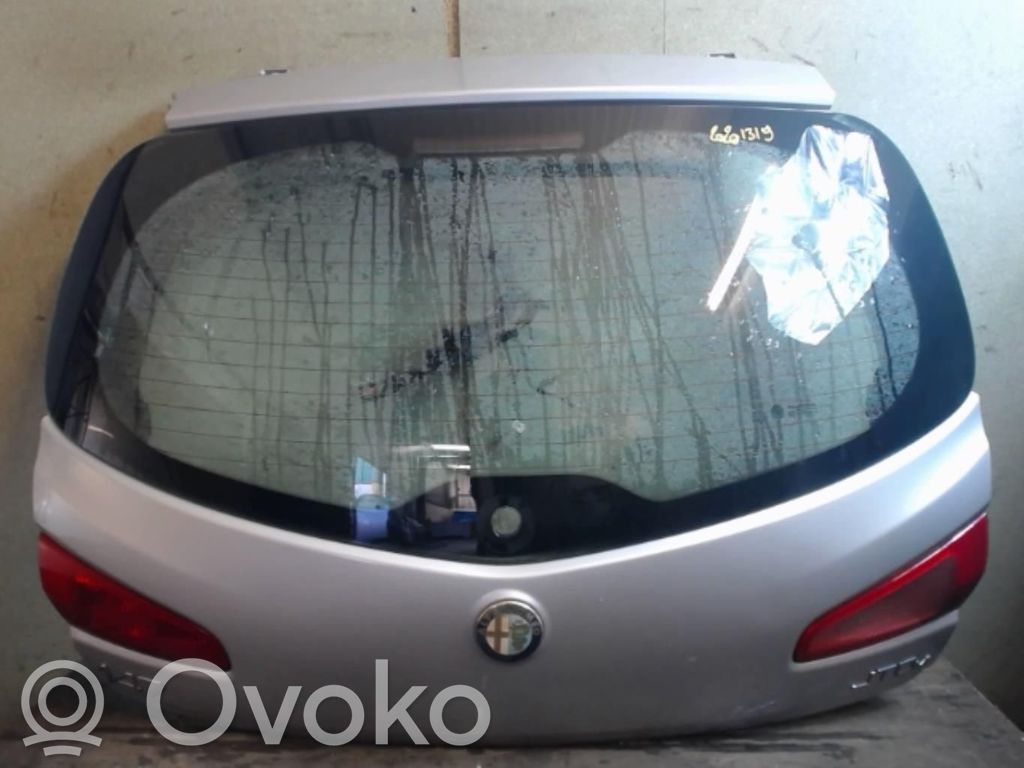 Alfa Romeo 147 Puerta del maletero/compartimento de carga 
