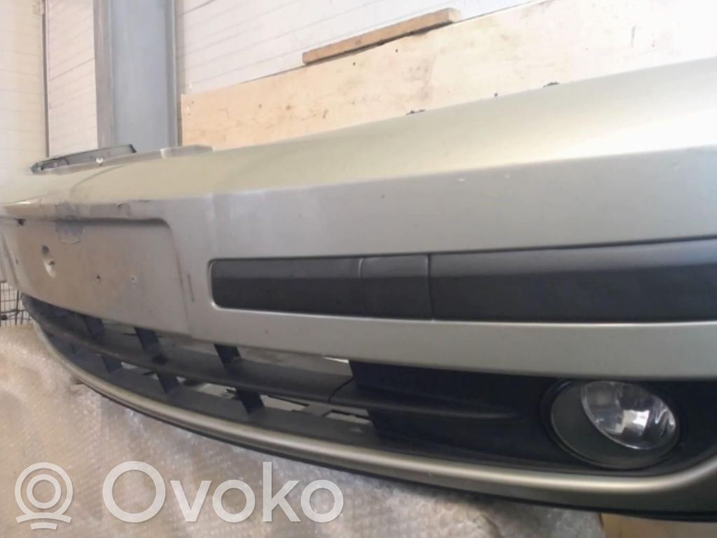 Renault Laguna II Parachoques delantero 