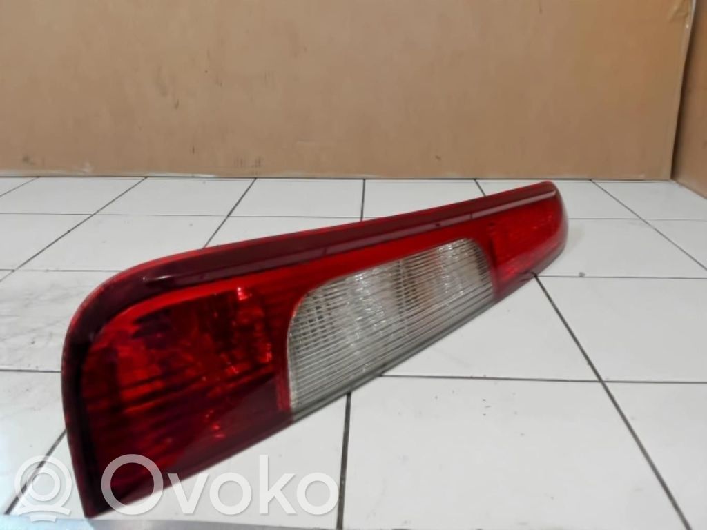 Ford C-MAX I Rear/tail lights 