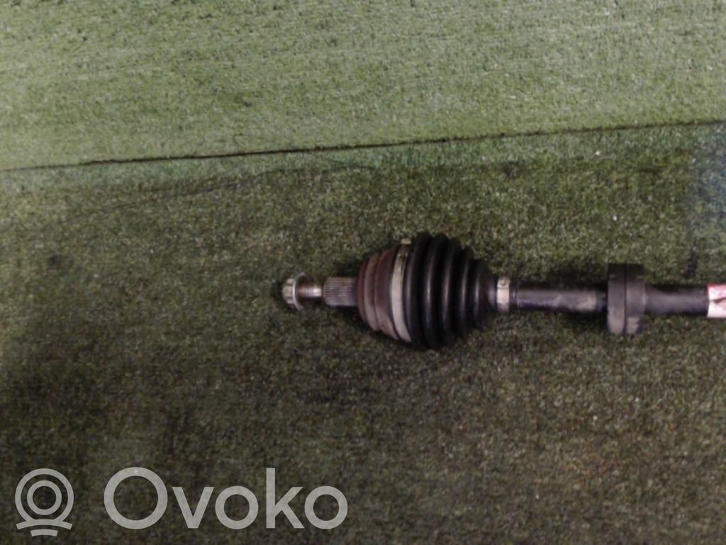Volkswagen New Beetle Półoś przednia 