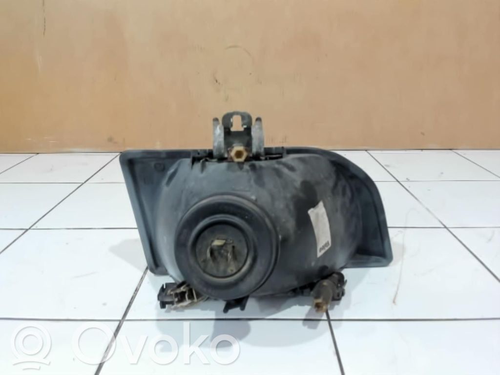 Ford Fiesta Headlight/headlamp 