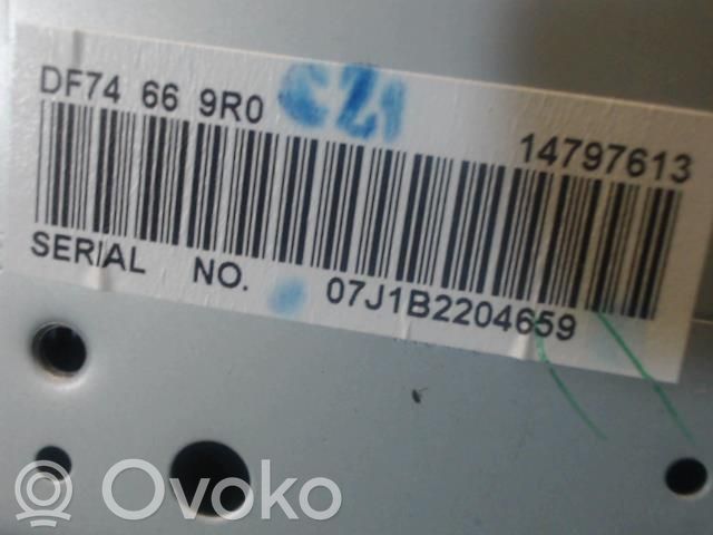 Mazda 2 Radio / CD/DVD atskaņotājs / navigācija 