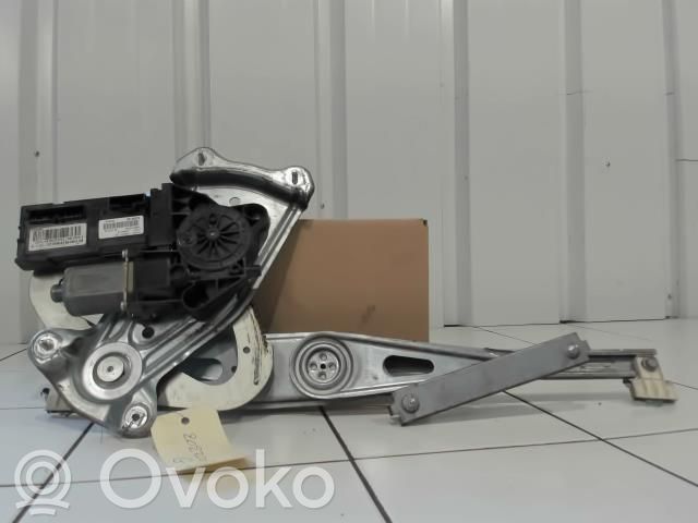 Renault Megane III Elektryczny podnośnik szyby drzwi przednich 