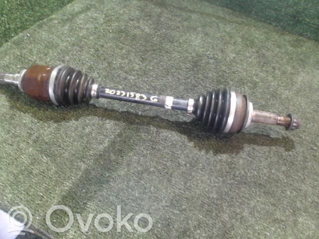 Toyota Yaris Półoś przednia 