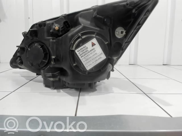 Honda CR-V Headlight/headlamp 