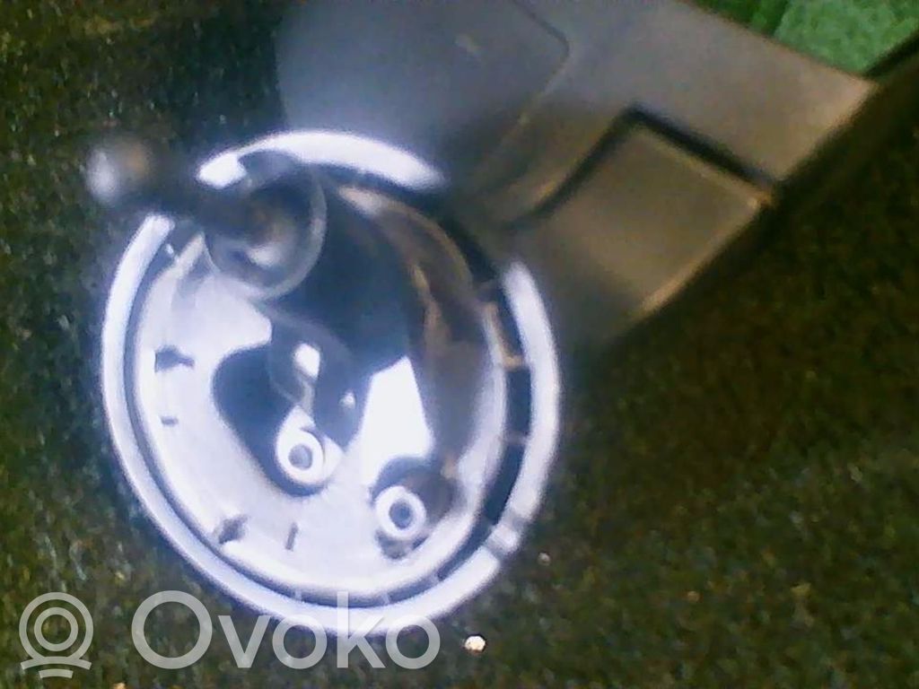 Dacia Duster Espejo lateral manual 